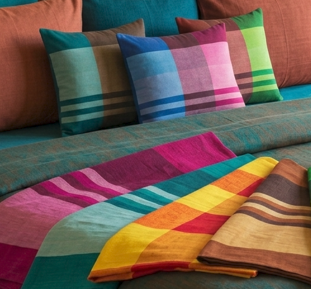 High Quality Handloom Cotton Bedsheet (Random Colors) Promotion Pack